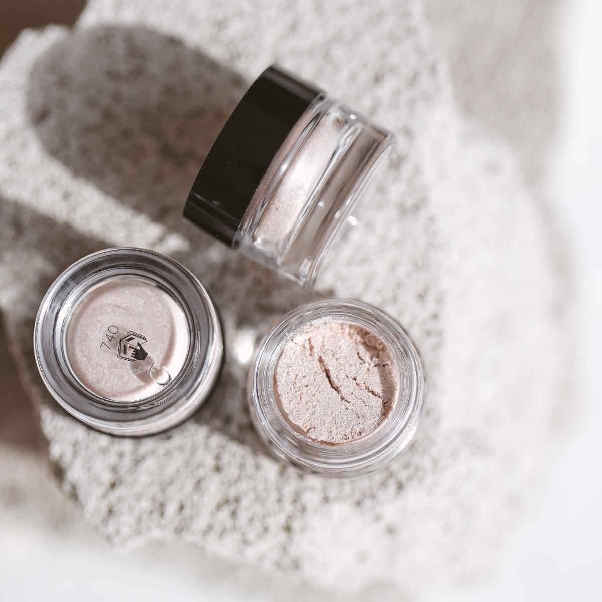 Uoga uoga Acu ēnas ar dzintaru