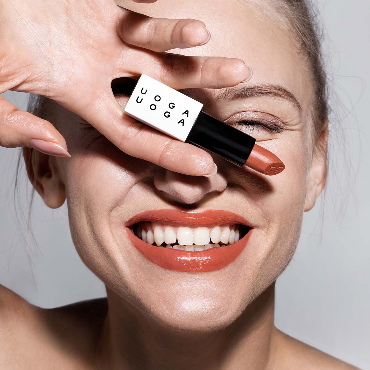 Uoga uoga Lūpu krāsa