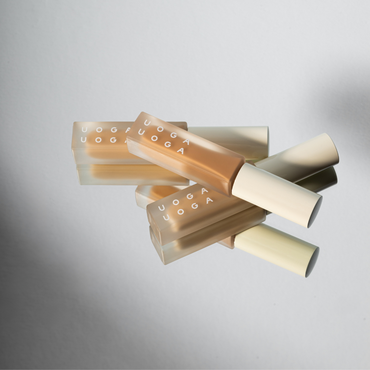 Uoga uoga Invisible Hero šķidrais minerālu korektors ar kofeīnu