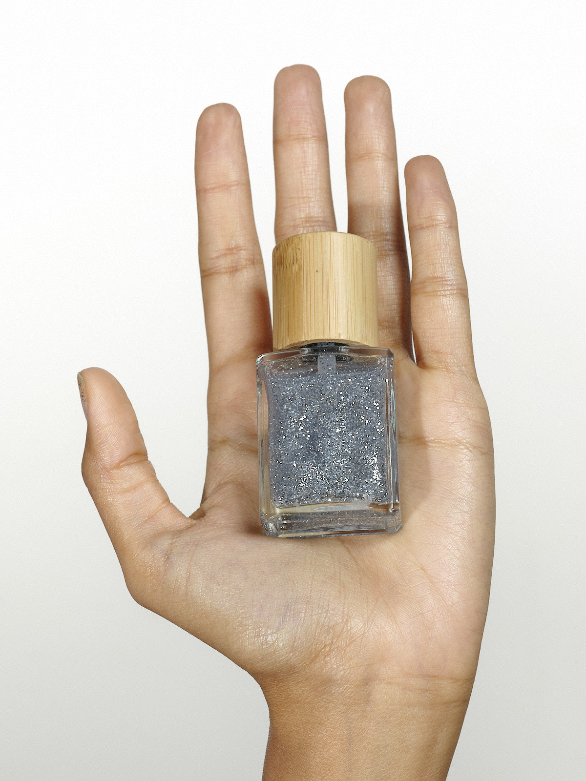 Licia Florio nagu laka Misty, 15 ml